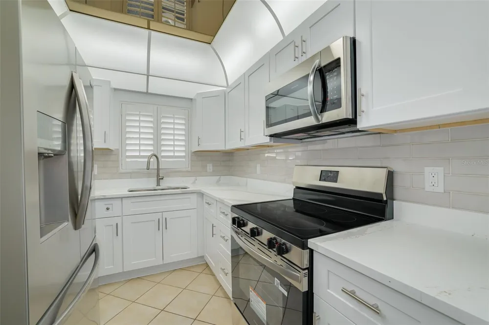 4550 OVERLOOK DRIVE NE #152 St Petersburg, FL 33703