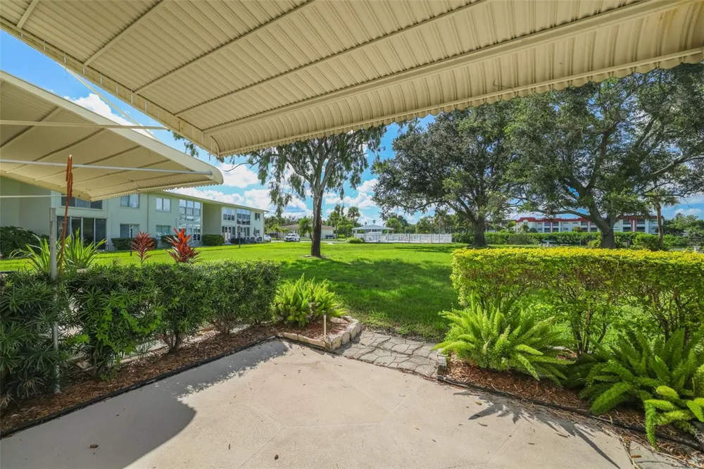 4550 OVERLOOK DRIVE NE #152 St Petersburg, FL 33703