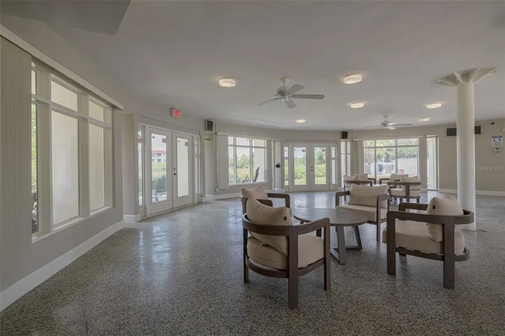 4550 OVERLOOK DRIVE NE #152 St Petersburg, FL 33703