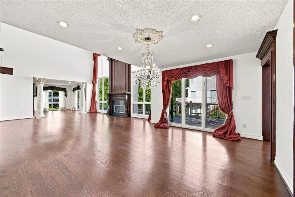 6122 Trailwood Lane West Bloomfield, MI 48322