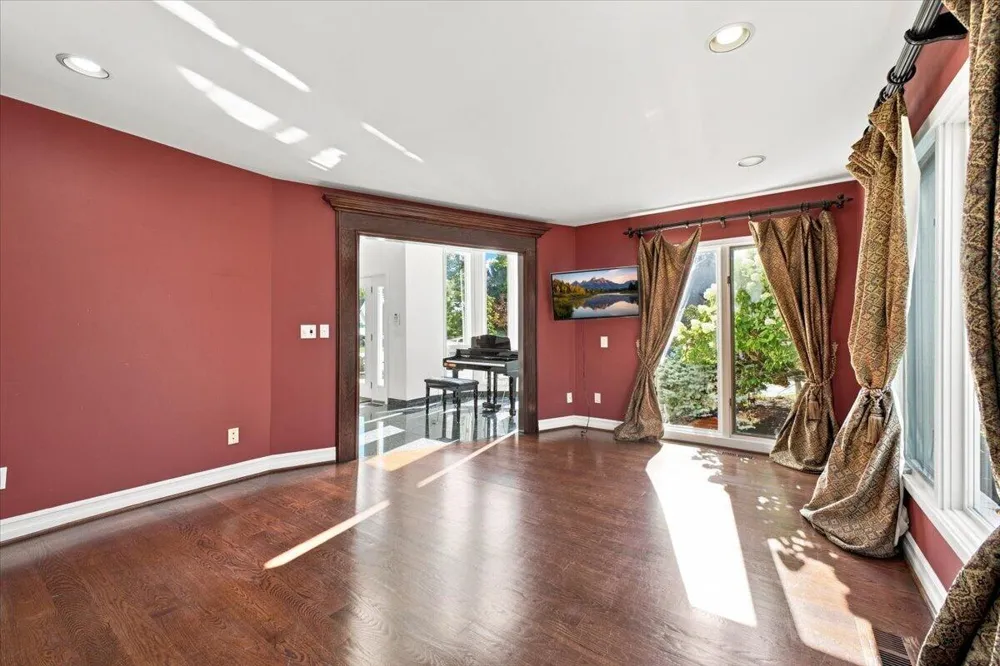 6122 Trailwood Lane West Bloomfield, MI 48322
