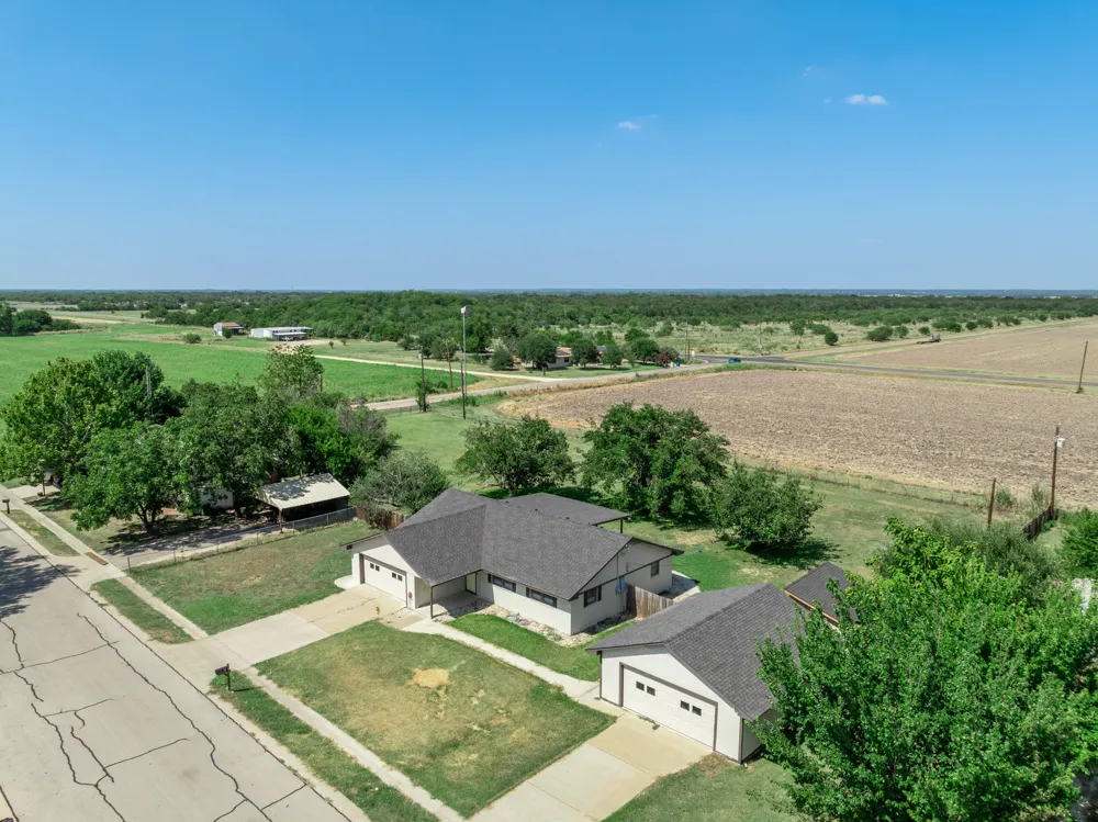 141 Swan Waco, TX 76708