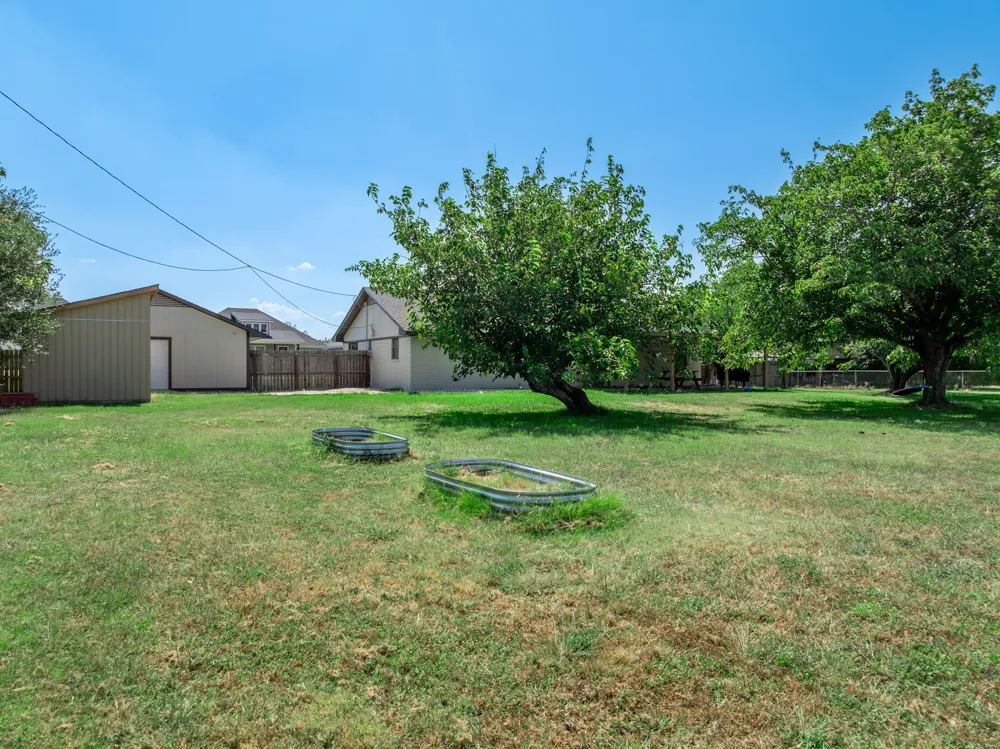 141 Swan Waco, TX 76708