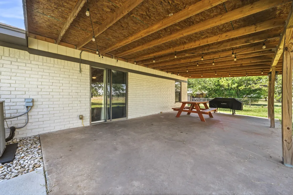 141 Swan Waco, TX 76708