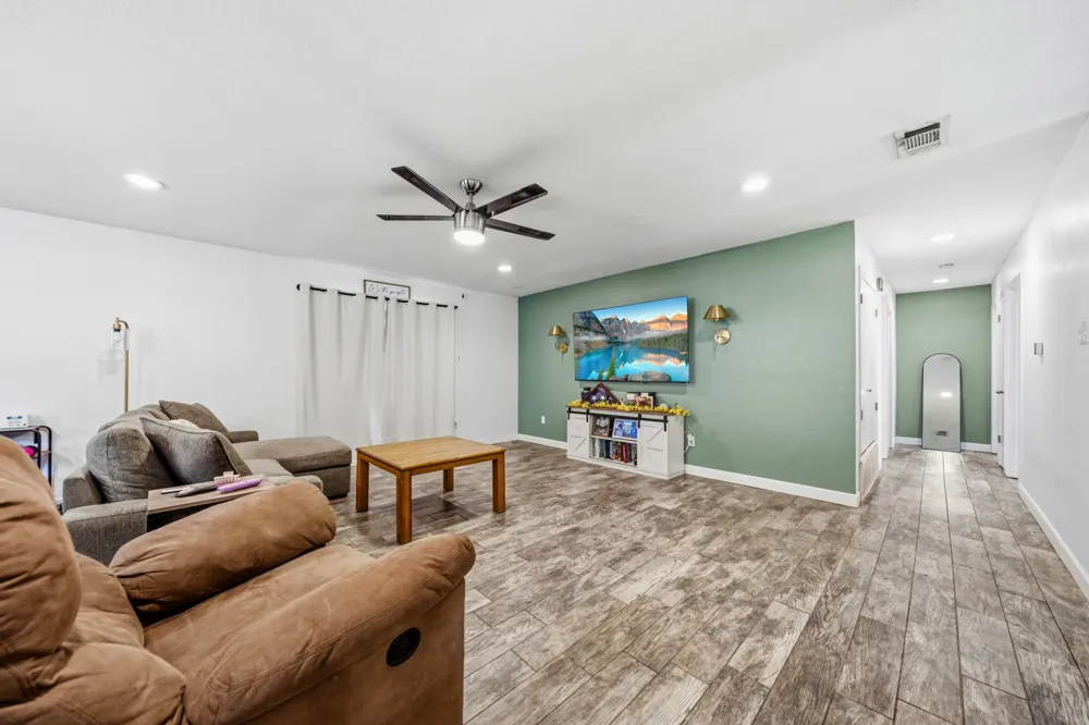 141 Swan Waco, TX 76708