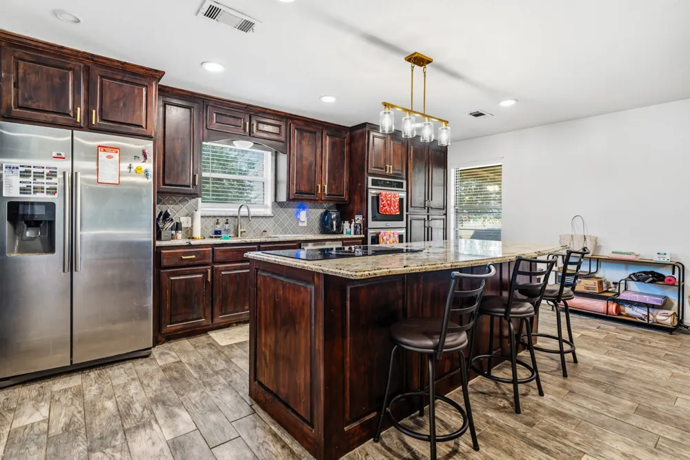 141 Swan Waco, TX 76708
