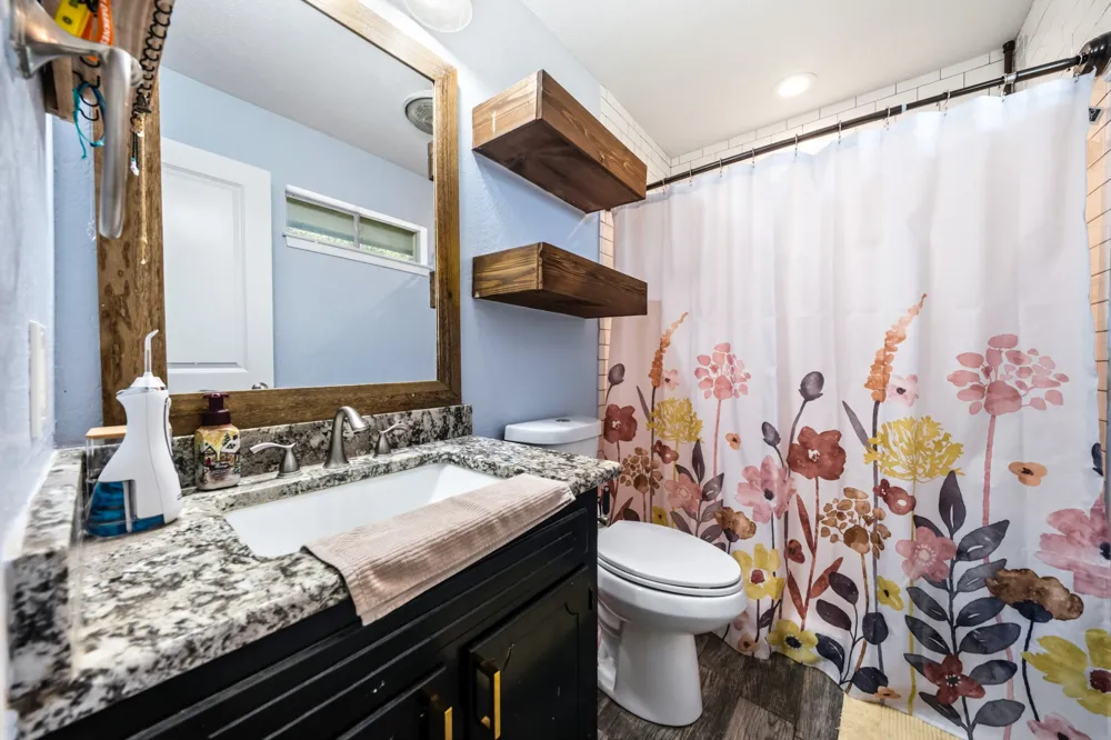 141 Swan Waco, TX 76708