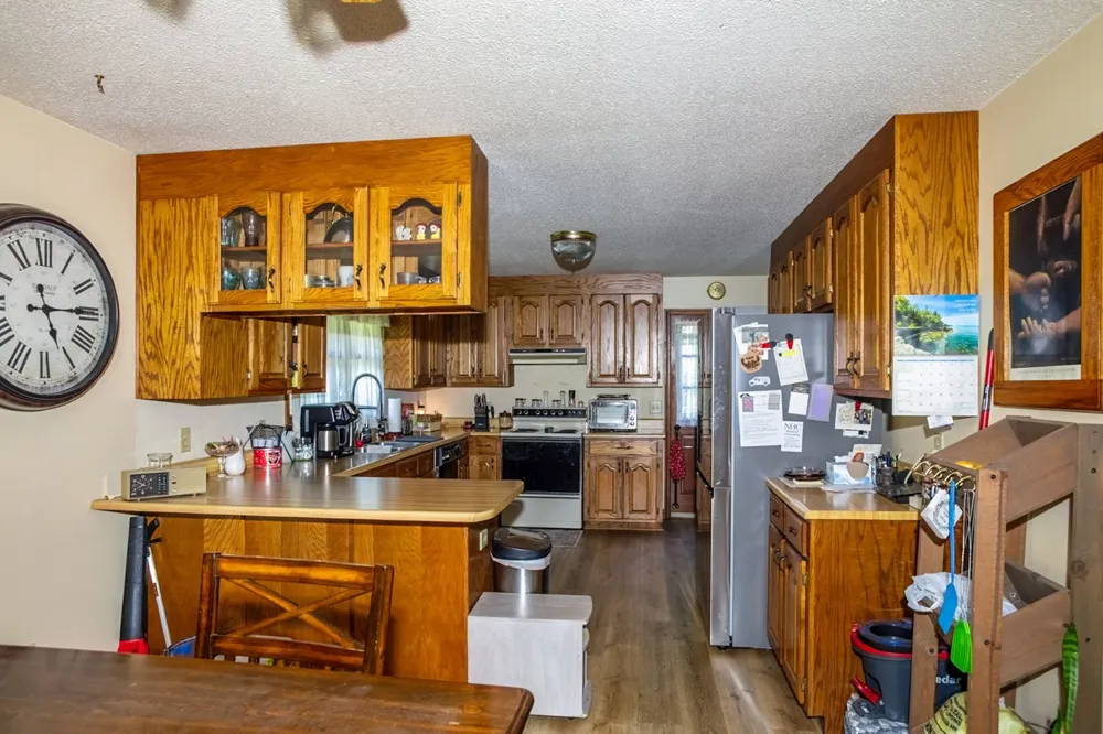 76 Shoally Branch Rd Leoma, TN 38468