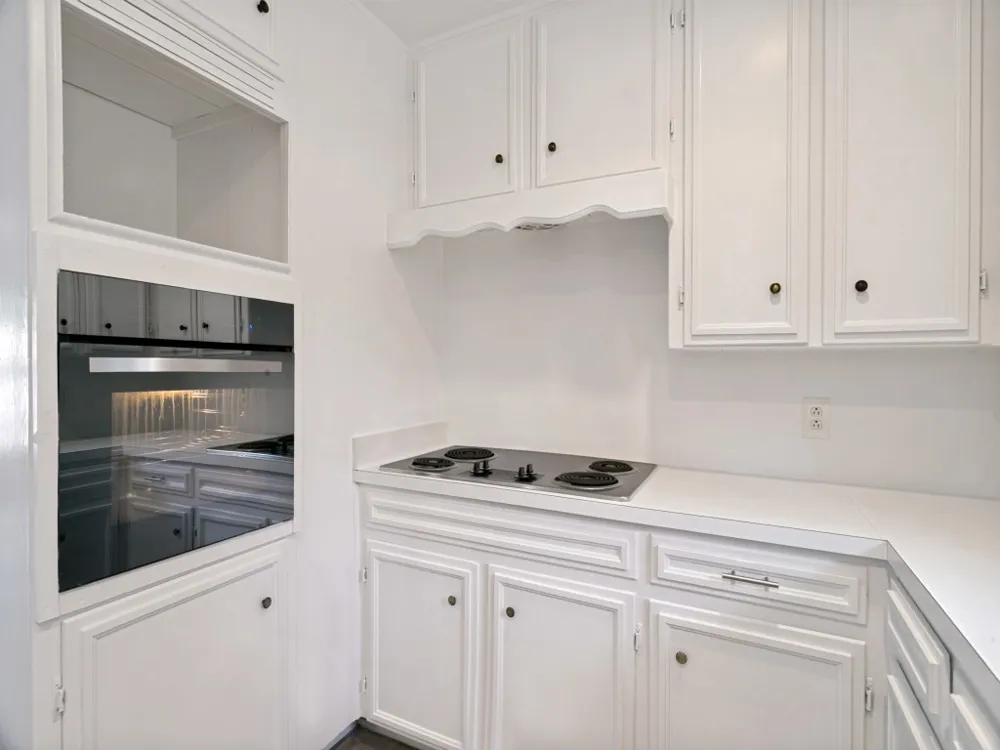 612 Forest Lane Hurst, TX 76053
