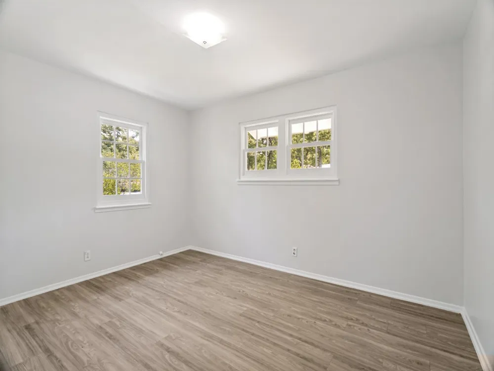 612 Forest Lane Hurst, TX 76053