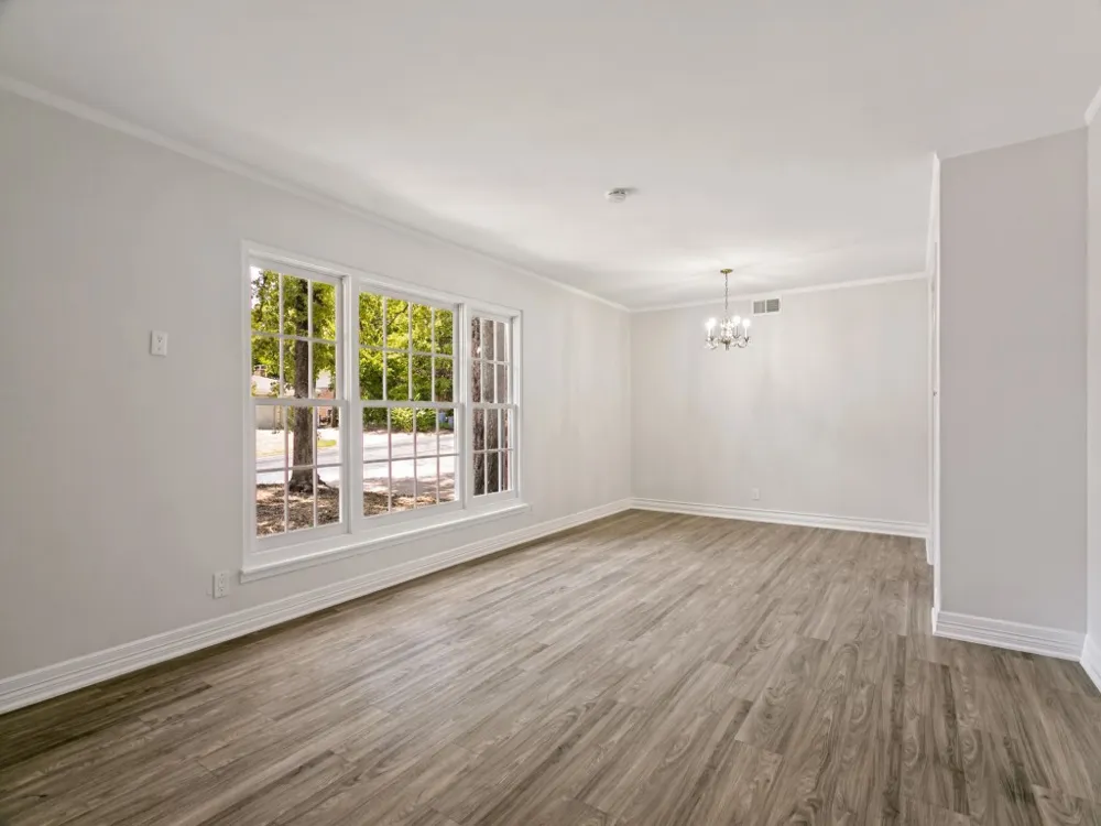 612 Forest Lane Hurst, TX 76053