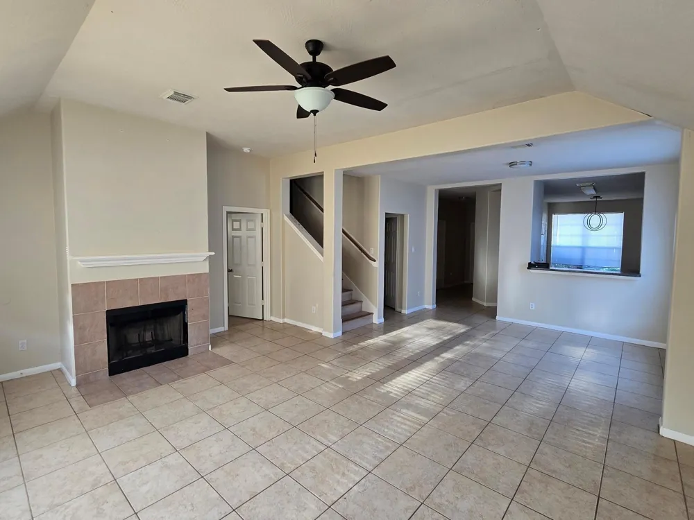3730 Liberty Square Trl Fresno, TX 77545