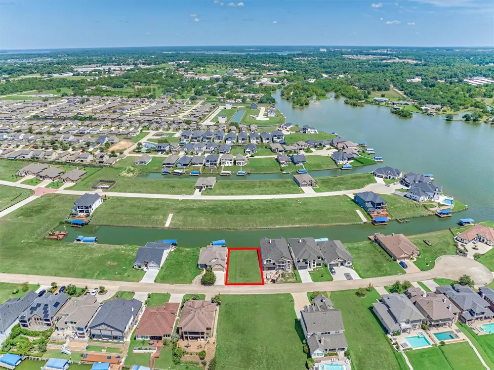 12562 St Louis Court Willis, TX 77318