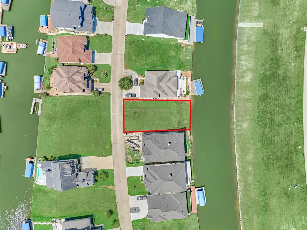 12562 St Louis Court Willis, TX 77318
