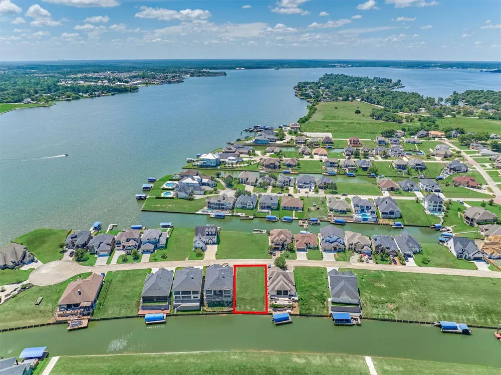 12562 St Louis Court Willis, TX 77318