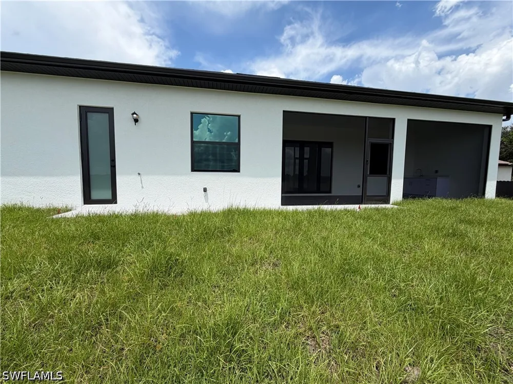 NE 60TH AVENUE Naples, FL 34120