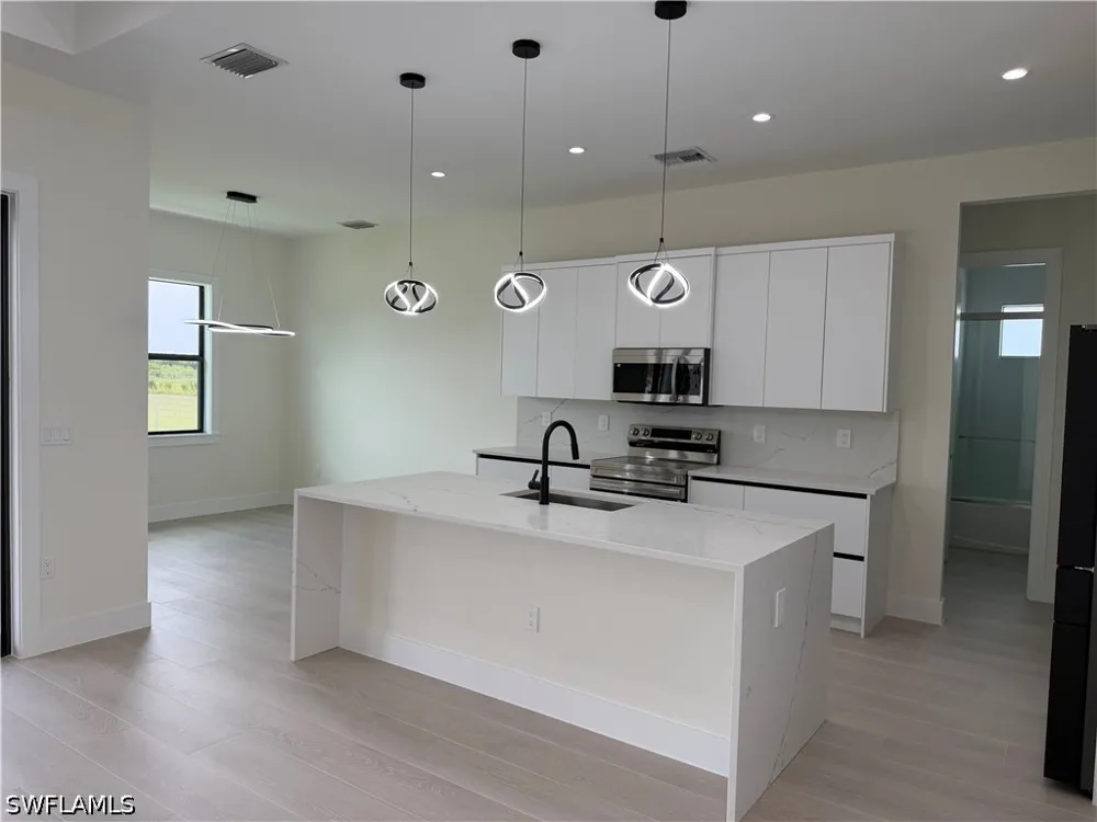 NE 60TH AVENUE Naples, FL 34120