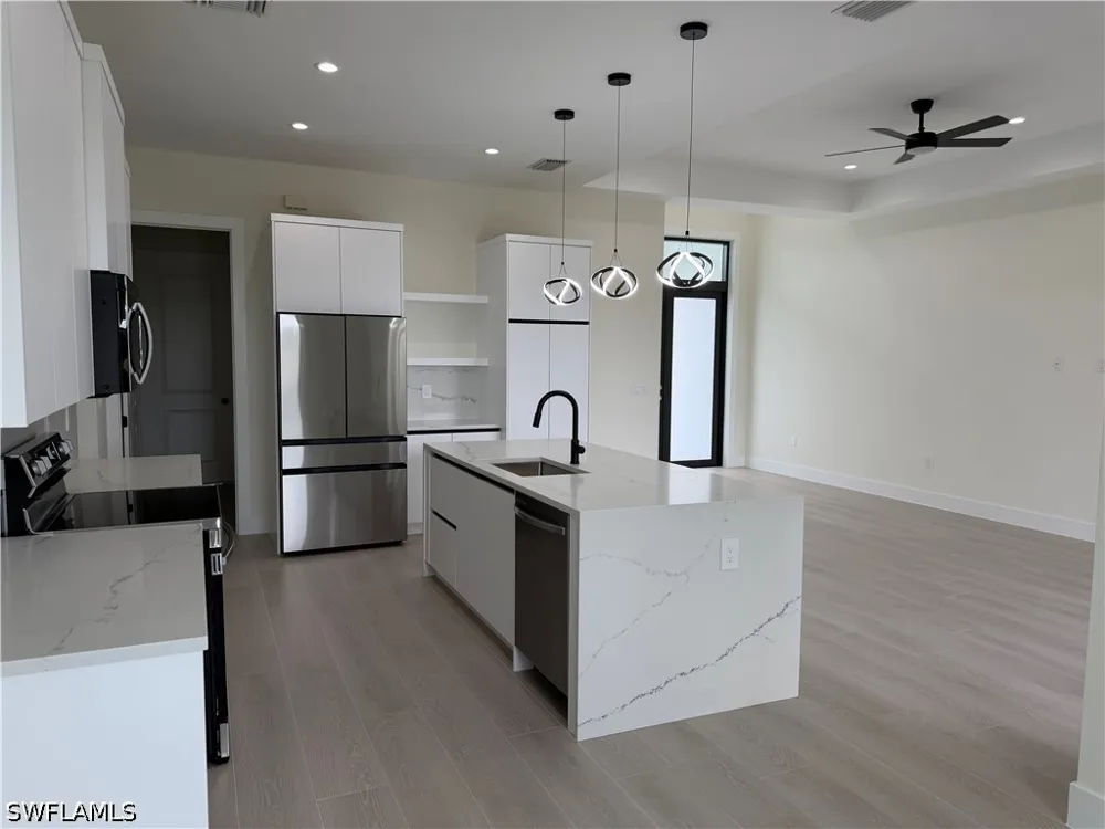 NE 60TH AVENUE Naples, FL 34120