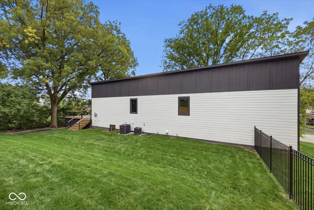 1568 Culbertson Road Shelbyville, IN 46176