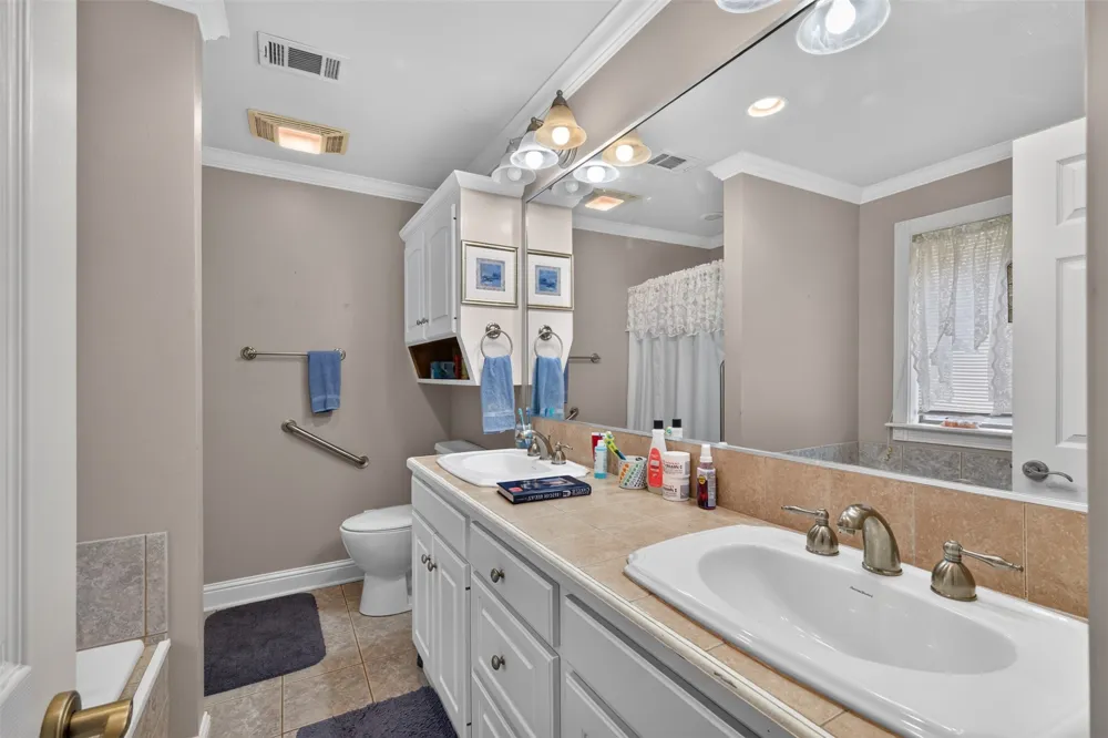 118 Kenny Stonewall, LA 71078