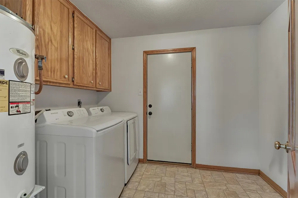 9749 E Shore Drive Willis, TX 77318