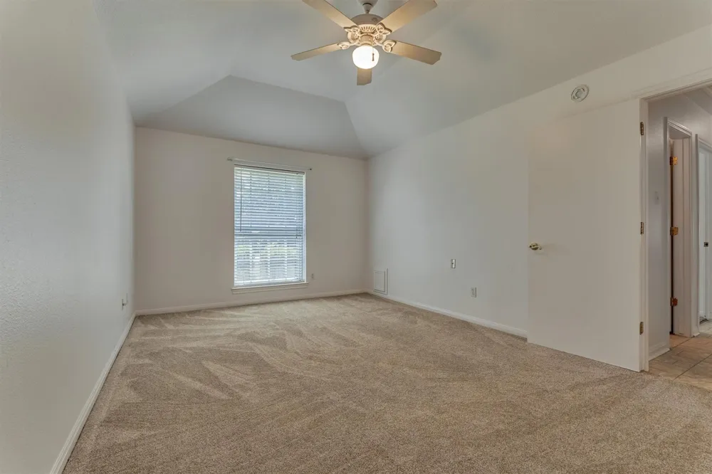 9749 E Shore Drive Willis, TX 77318