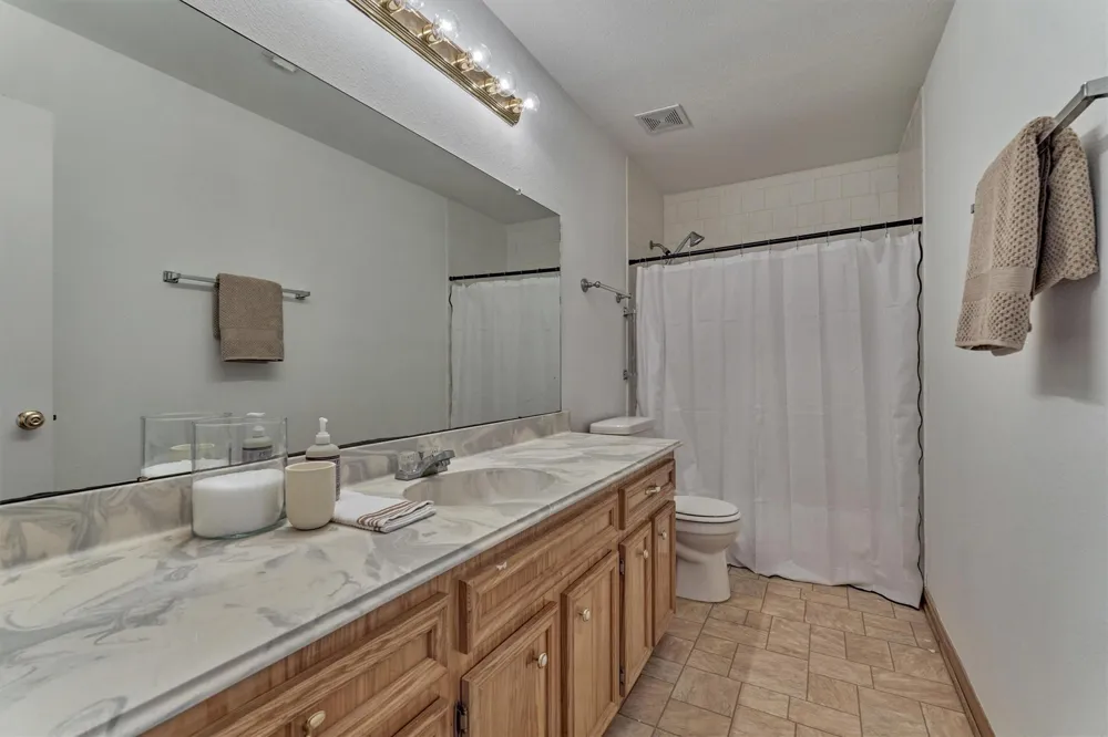 9749 E Shore Drive Willis, TX 77318