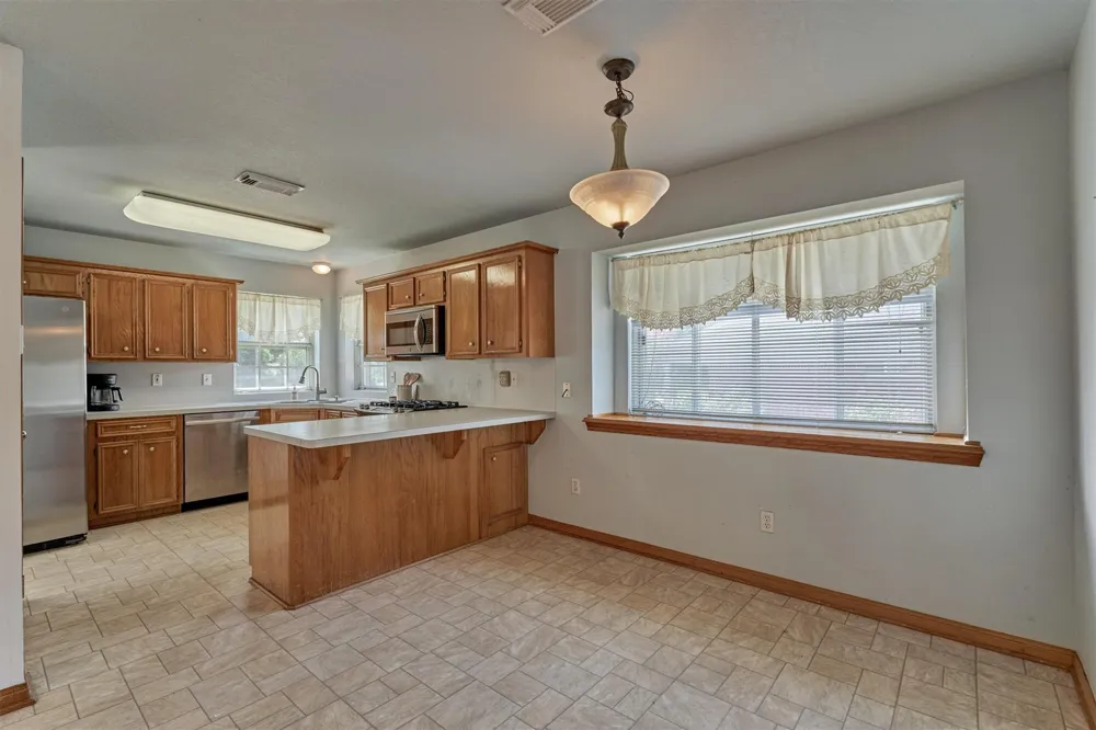9749 E Shore Drive Willis, TX 77318