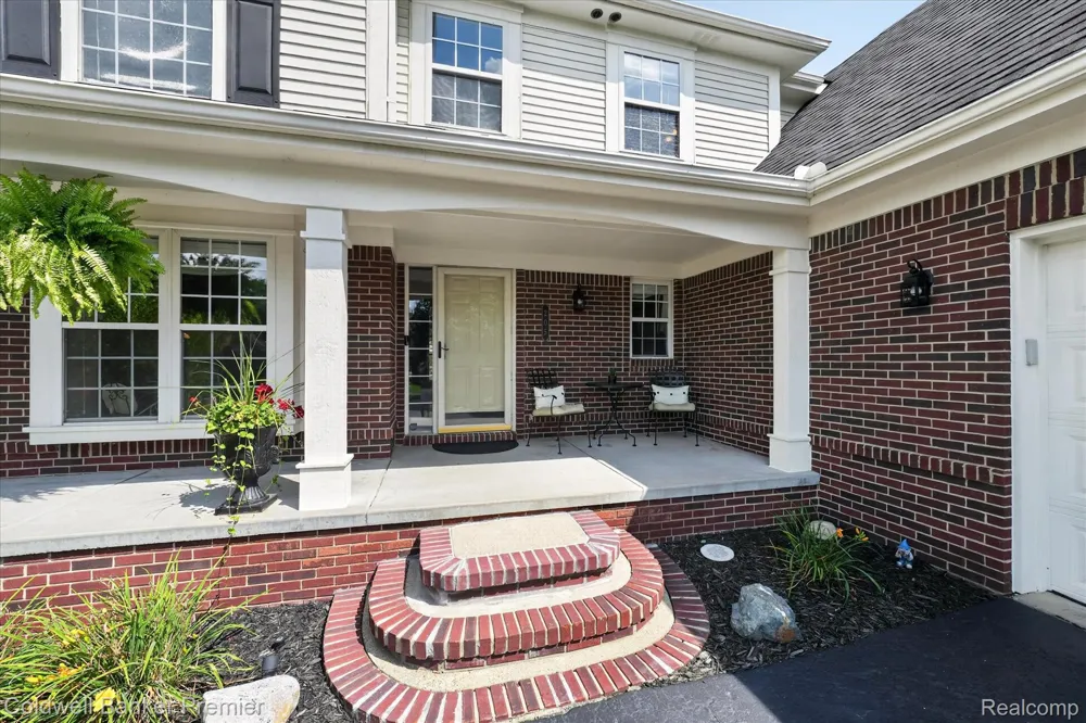 205 Franklin Lake Circle Oxford Charter Township, MI 48371