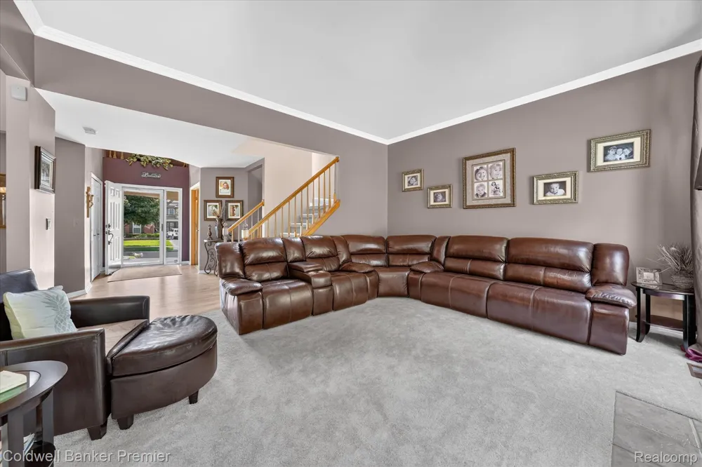 205 Franklin Lake Circle Oxford Charter Township, MI 48371