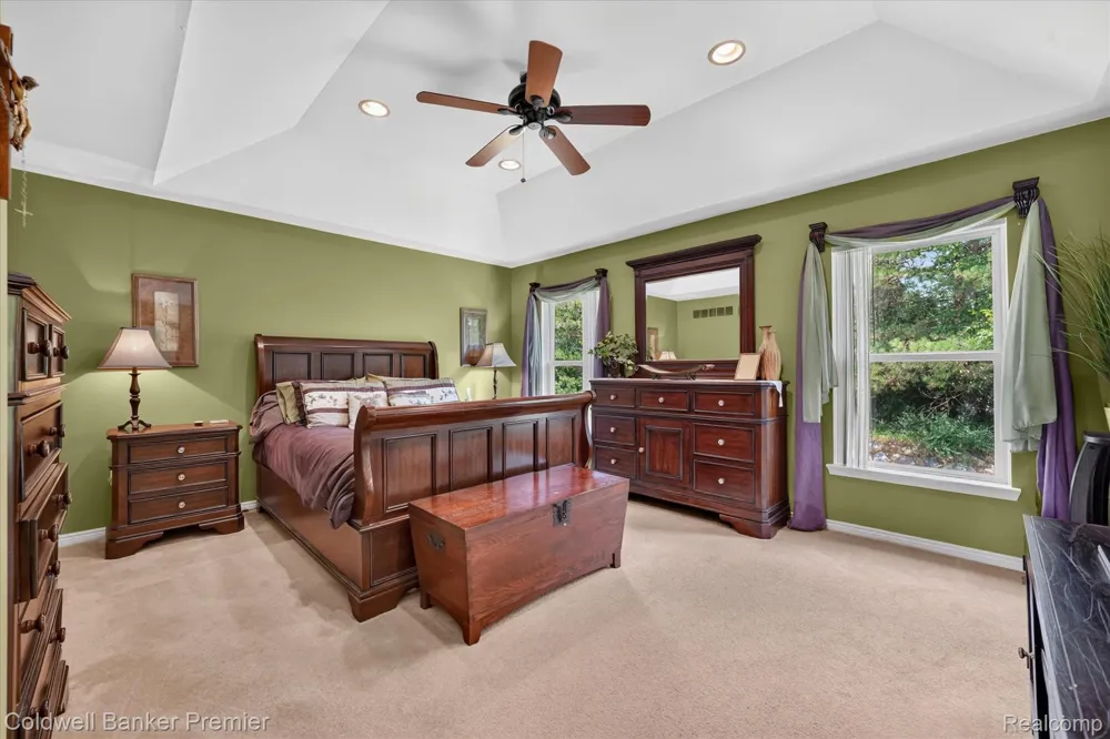 205 Franklin Lake Circle Oxford Charter Township, MI 48371