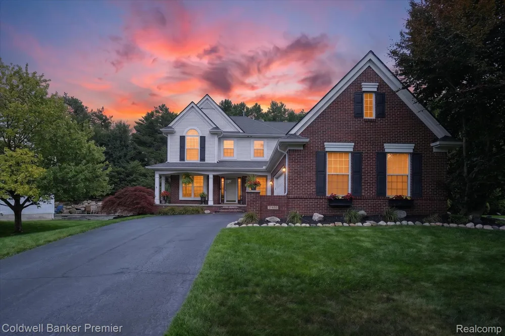 205 Franklin Lake Circle Oxford Charter Township, MI 48371