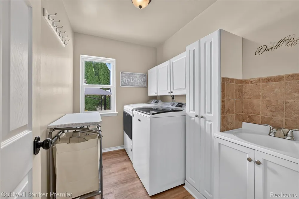 205 Franklin Lake Circle Oxford Charter Township, MI 48371
