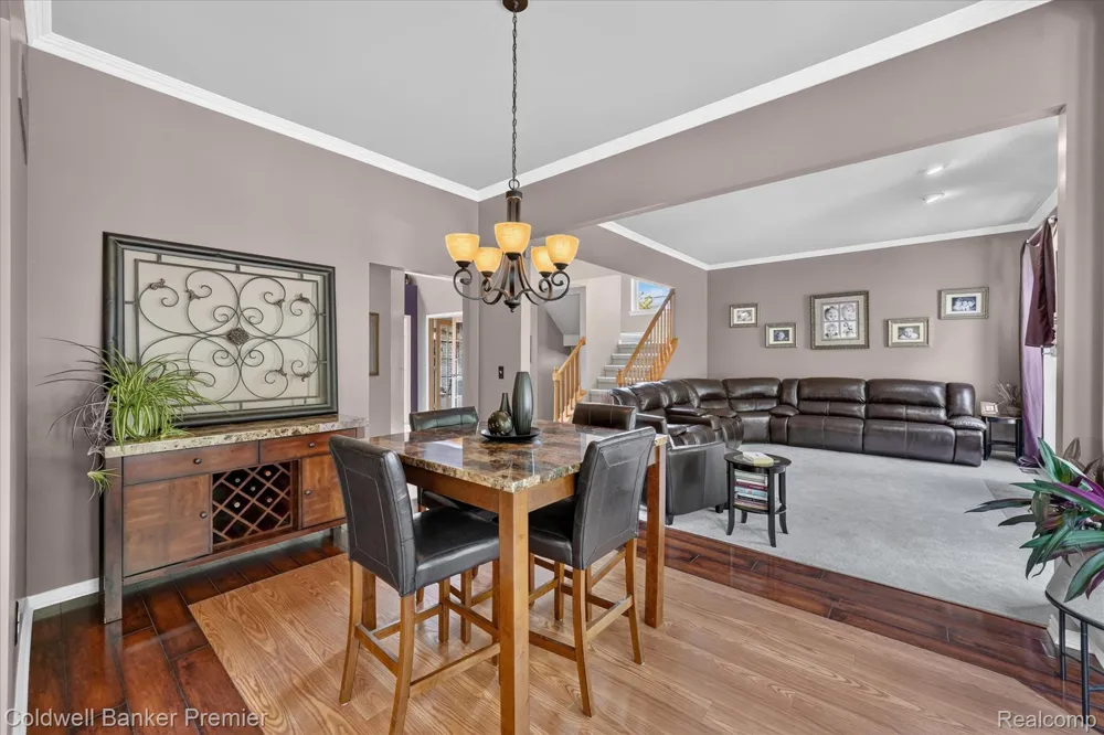 205 Franklin Lake Circle Oxford Charter Township, MI 48371