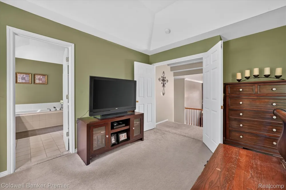 205 Franklin Lake Circle Oxford Charter Township, MI 48371