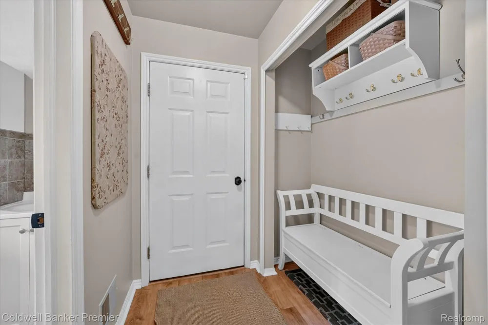 205 Franklin Lake Circle Oxford Charter Township, MI 48371