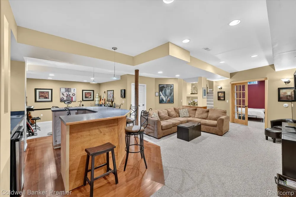 205 Franklin Lake Circle Oxford Charter Township, MI 48371