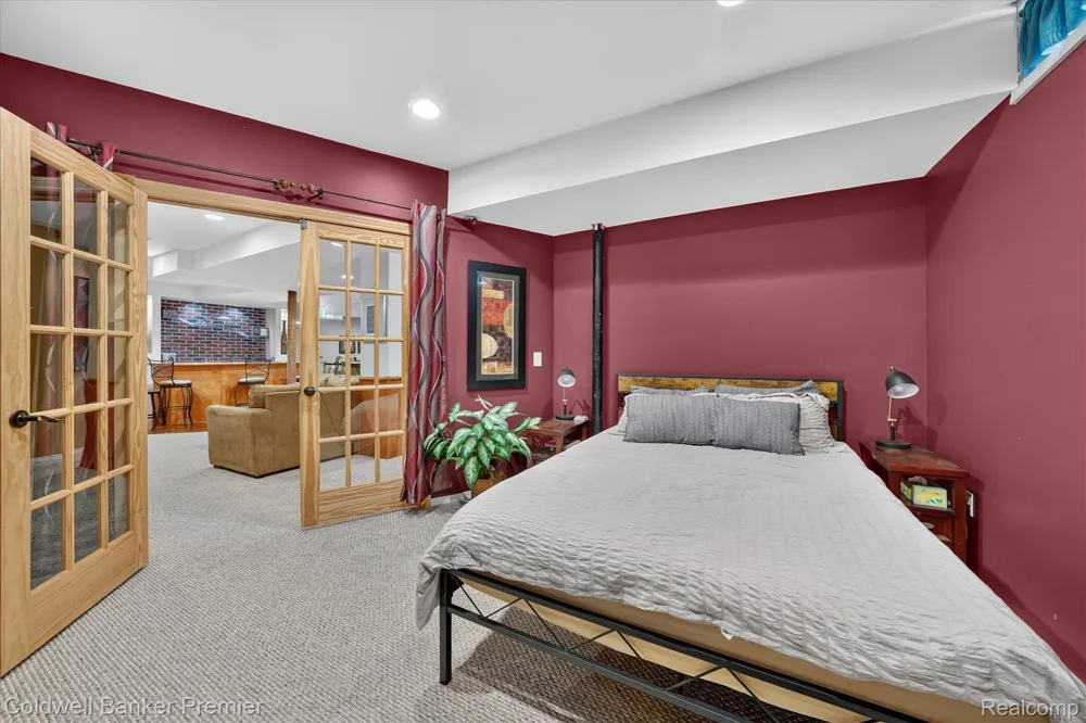 205 Franklin Lake Circle Oxford Charter Township, MI 48371