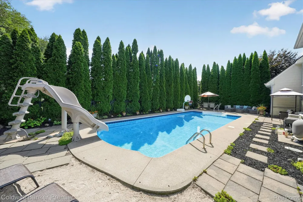 205 Franklin Lake Circle Oxford Charter Township, MI 48371