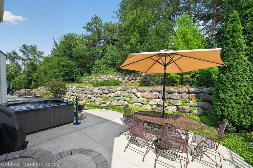 205 Franklin Lake Circle Oxford Charter Township, MI 48371