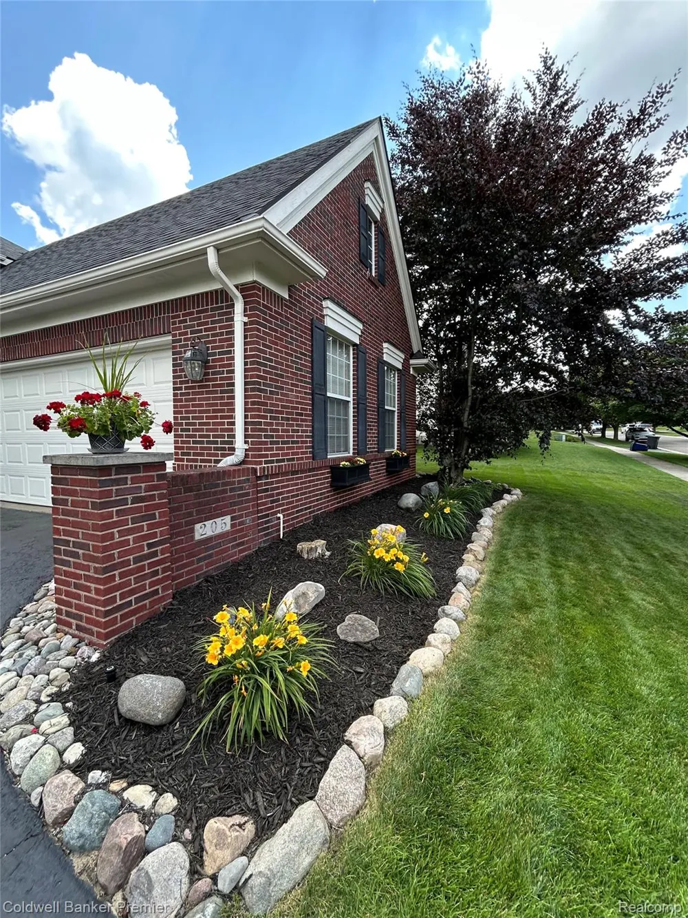 205 Franklin Lake Circle Oxford Charter Township, MI 48371