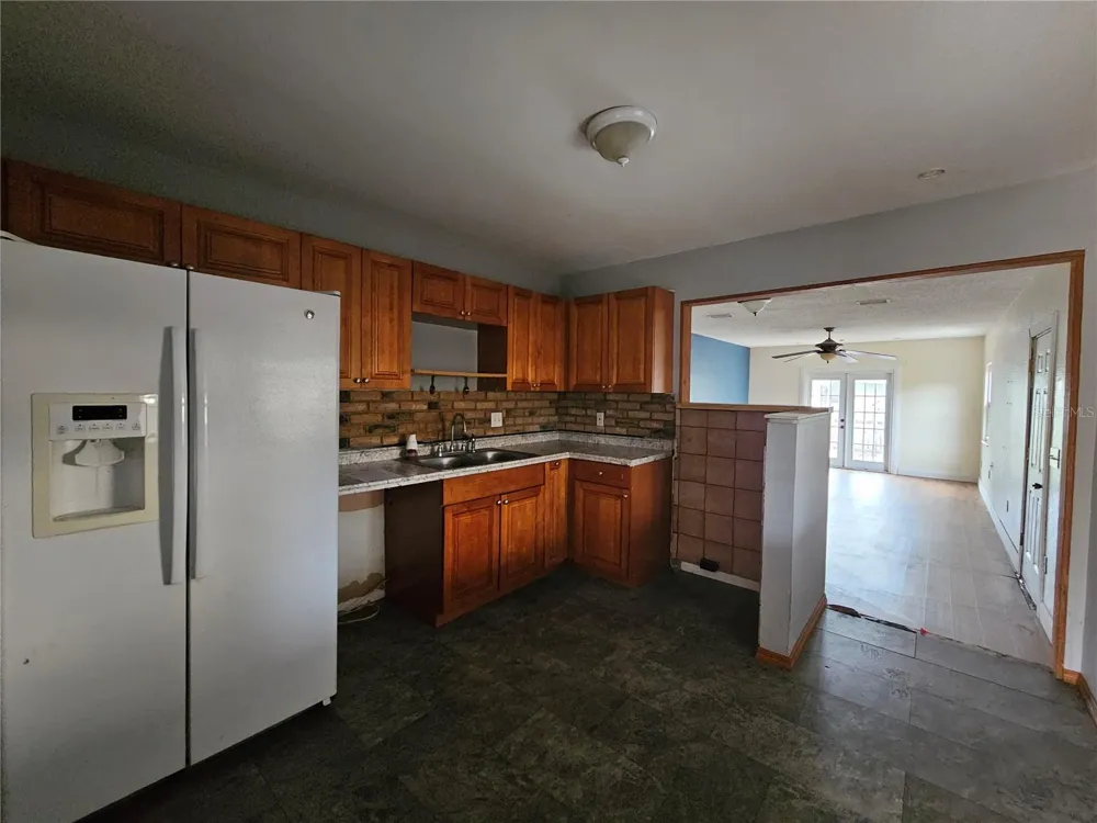 2434 37TH STREET S St Petersburg, FL 33711
