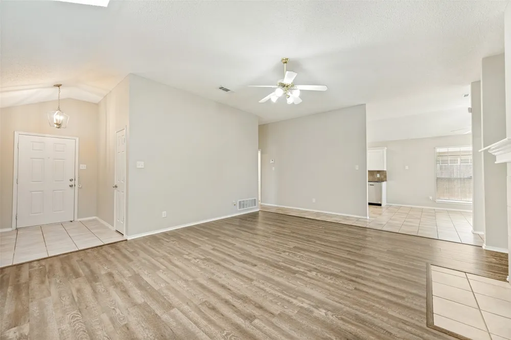 6705 Driffield Circle W North Richland Hills, TX 76182