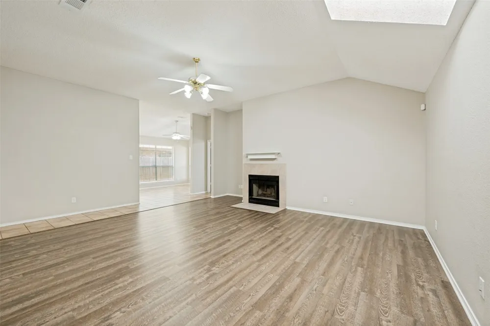 6705 Driffield Circle W North Richland Hills, TX 76182