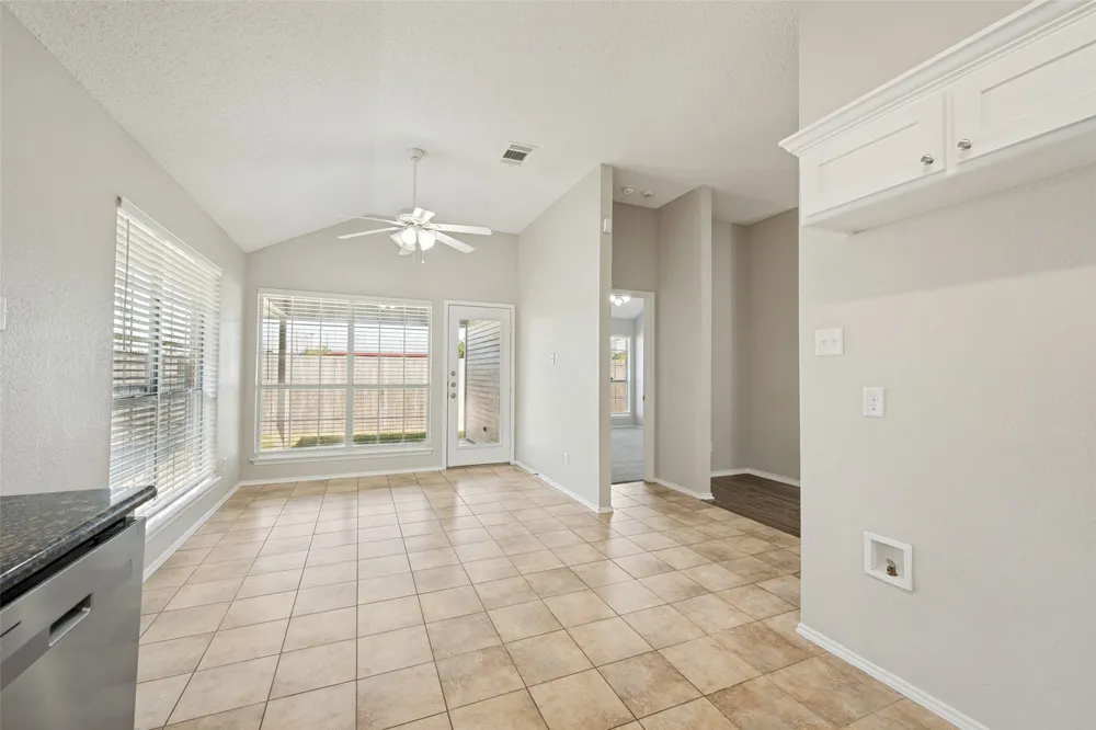 6705 Driffield Circle W North Richland Hills, TX 76182