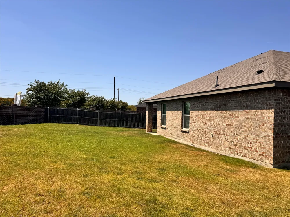2900 Buttonbush Drive Royse City, TX 75189