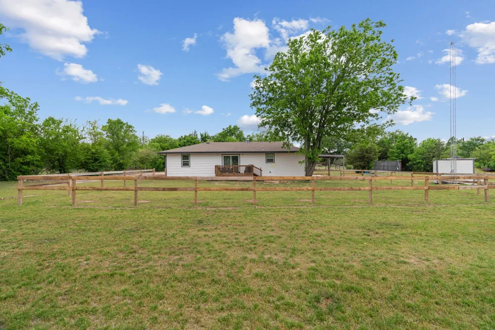 360 County Road 4358 Decatur, TX 76234
