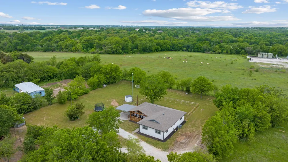 360 County Road 4358 Decatur, TX 76234