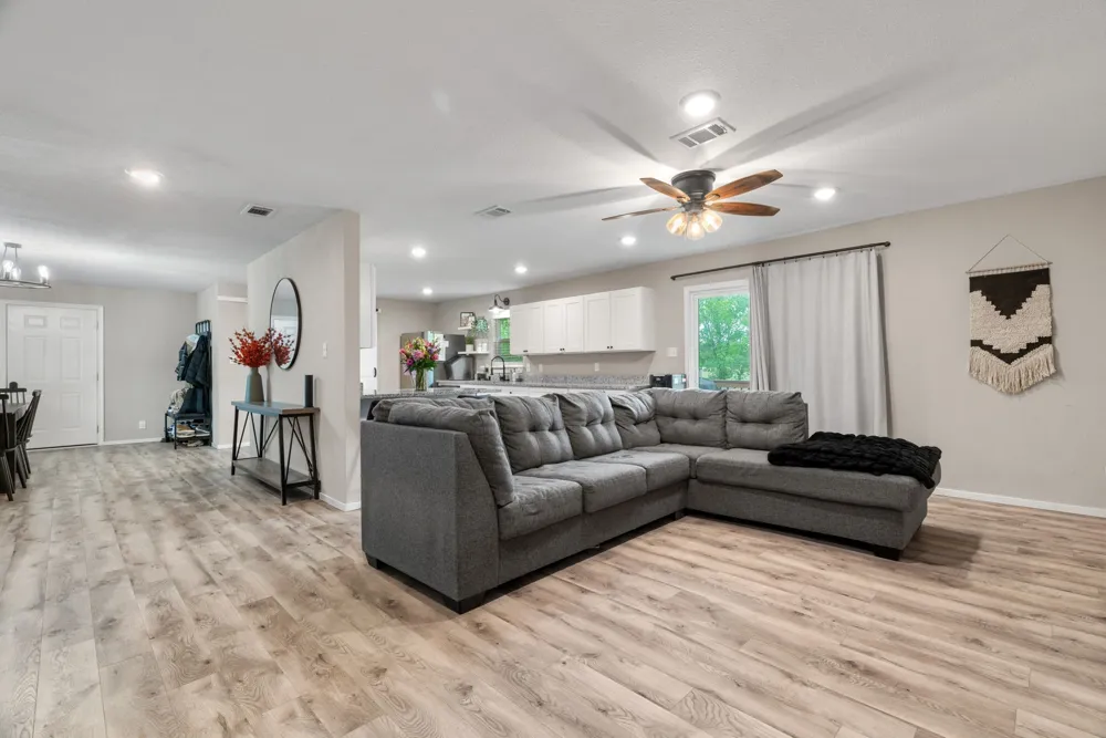 360 County Road 4358 Decatur, TX 76234