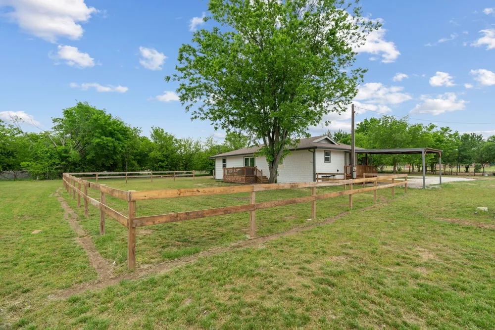 360 County Road 4358 Decatur, TX 76234